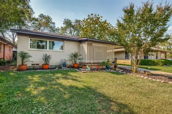 2728 Sunset Avenue, Dallas, TX 75211