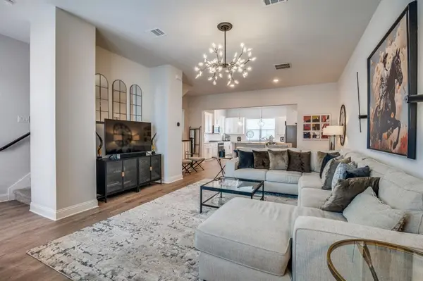 2204 Maverick Way, Mesquite, TX 75149