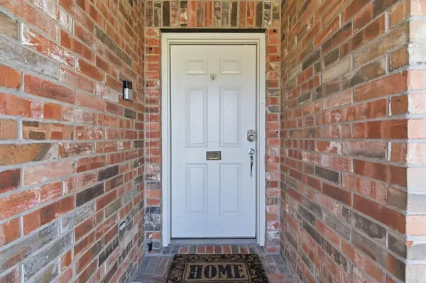 9469 Fox Hill, Fort Worth, TX 76131