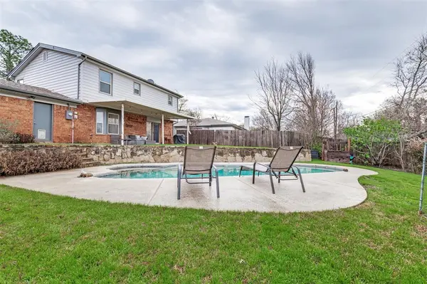 901 Rockwall Drive, Euless, TX 76039