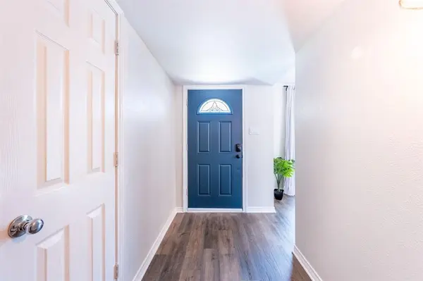 9210 Linda Vista Drive, Rowlett, TX 75088