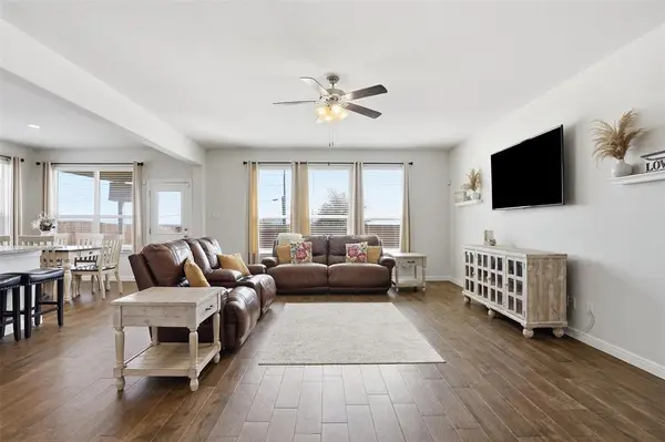 1502 Livermore Lane, Cleburne, TX 76033