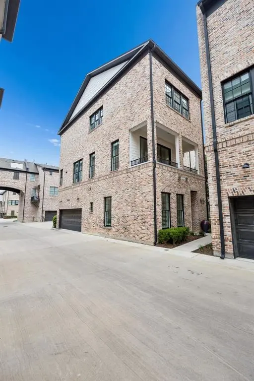 14971 Oak Street, Addison, TX 75001