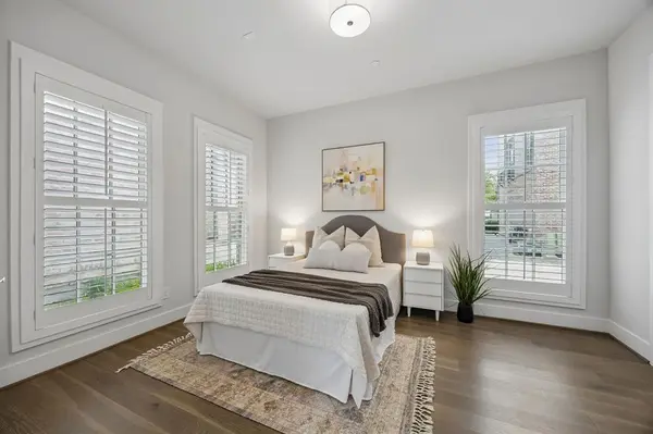 14971 Oak Street, Addison, TX 75001