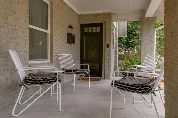 2606 W 12th Street, Dallas, TX 75211