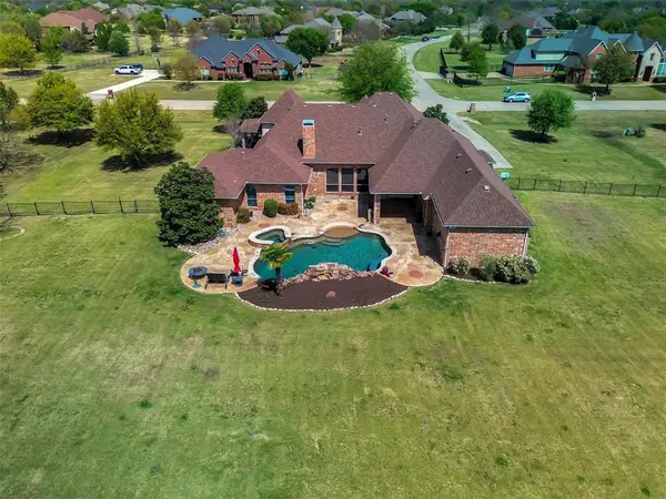 85 Stone Hinge Drive, Fairview, TX 75069