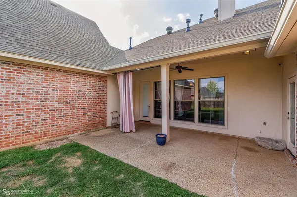 125 Horseguards Avenue, Bossier City, LA 71111