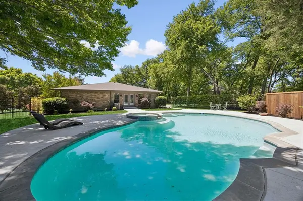 732 Creek Valley Court, Allen, TX 75002
