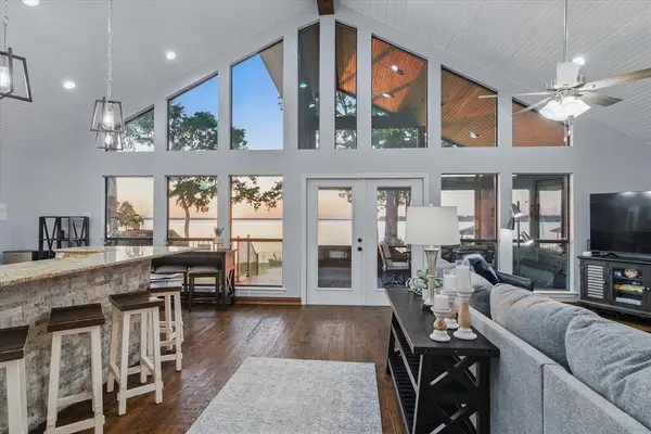 278 Shady Shores Drive, Mabank, TX 75156