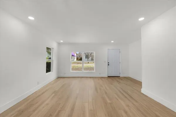 3024 James Avenue, Fort Worth, TX 76110