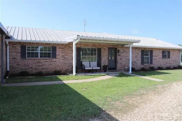 957 Frog Hollar, Bowie, TX 76230