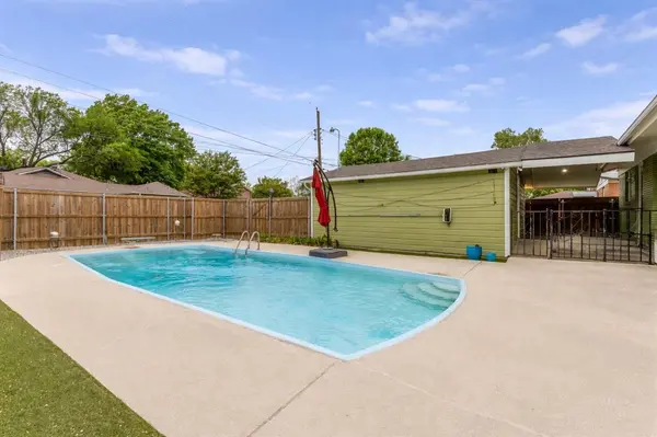 2309 Prichard Lane, Dallas, TX 75227