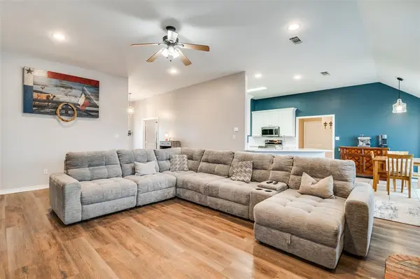 2808 County Road 643, Nevada, TX 75173