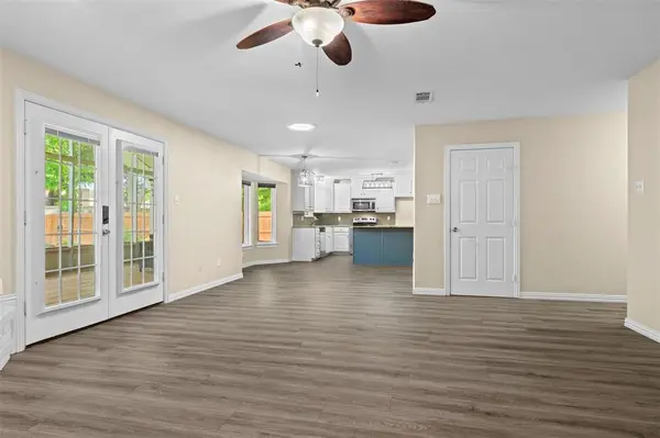 839 Yellowstone Drive, Grapevine, TX 76051