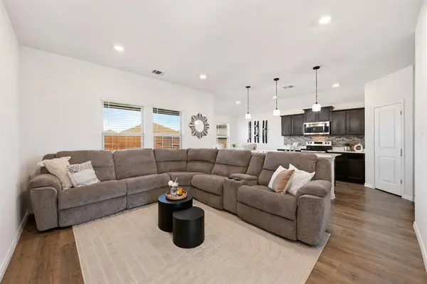 6524 Shoreline Lane, Princeton, TX 75407