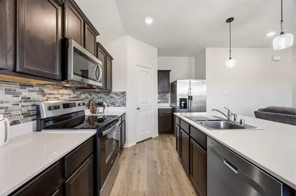 6524 Shoreline Lane, Princeton, TX 75407