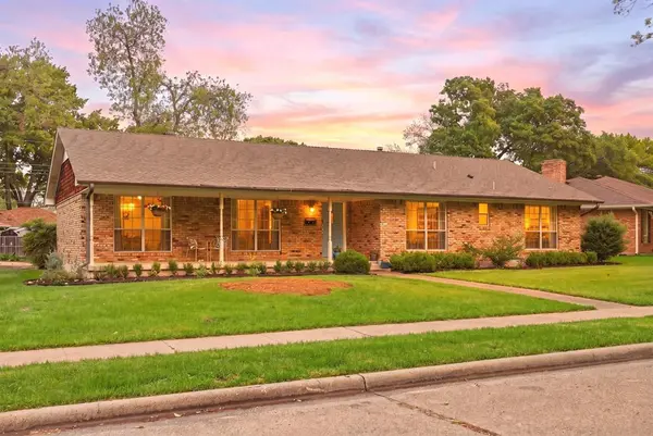 10427 Sinclair Avenue, Dallas, TX 75218