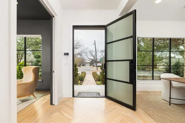 5019 Lark Lane, Dallas, TX 75209