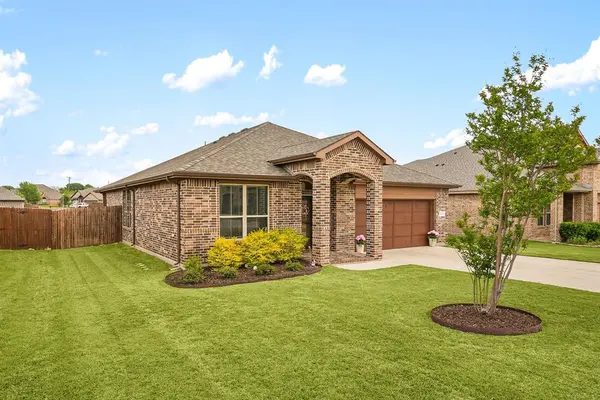 1720 Cross Creek Lane, Cleburne, TX 76033