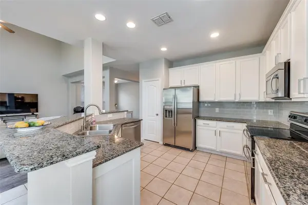 330 Kirby Drive, Argyle, TX 76226