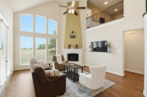 8224 Lindsay Gardens, The Colony, TX 75056