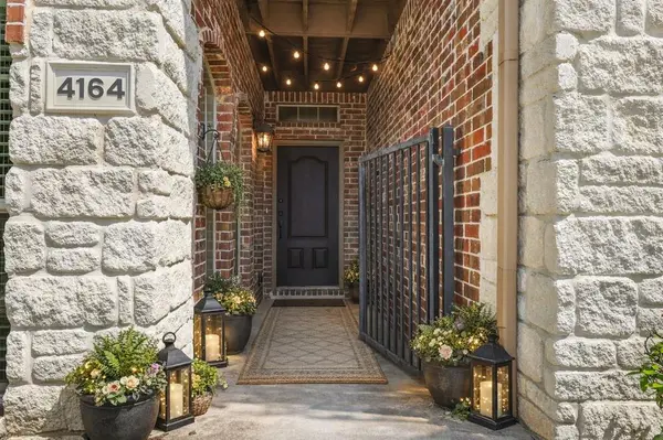 4164 Comanche Drive, Carrollton, TX 75010