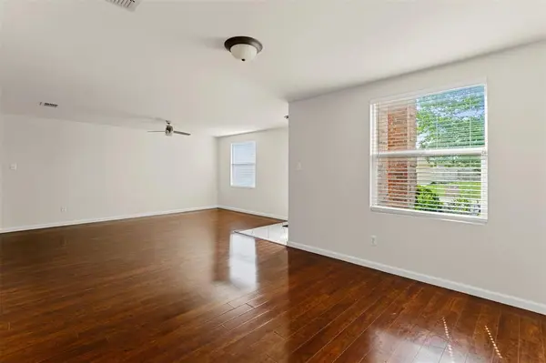 1416 Erin Drive, Burleson, TX 76028