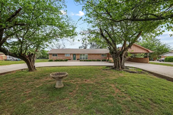 416 4th Street, Whitesboro, TX 76273