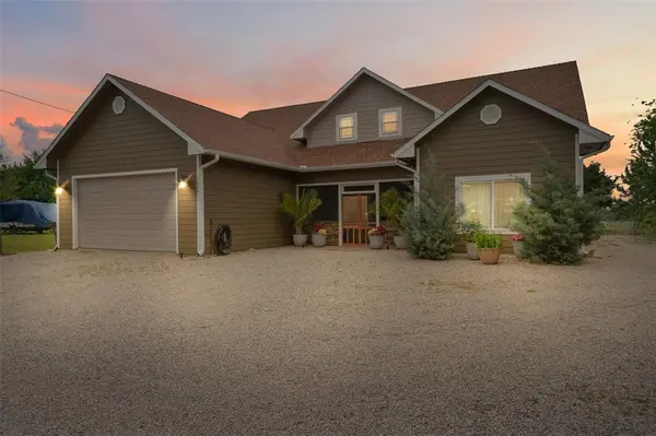 1414 Rs County Road 1605, Point, TX 75472