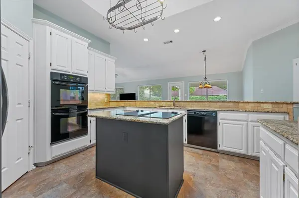 1420 Stratford Lane, Denton, TX 76209