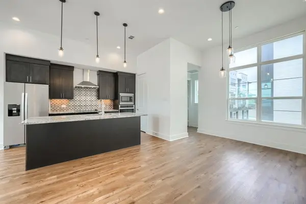 13325 Bee Street #406, Farmers Branch, TX 75234