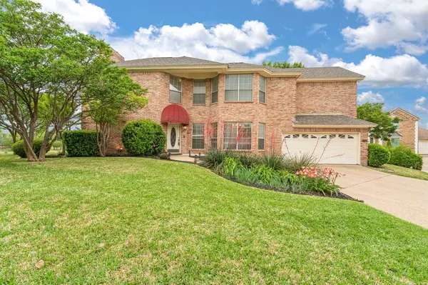 5956 River Bend Drive, Benbrook, TX 76132