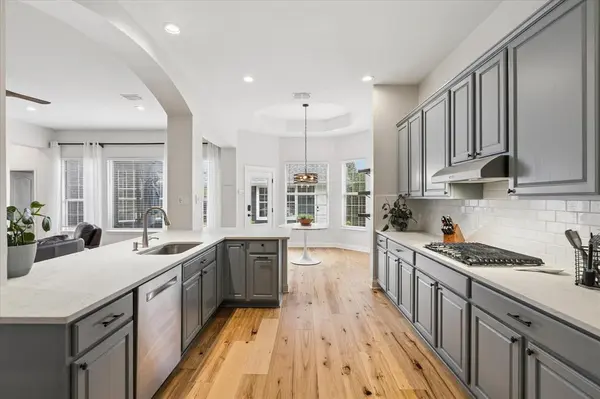 8008 Bridge Street, North Richland Hills, TX 76180