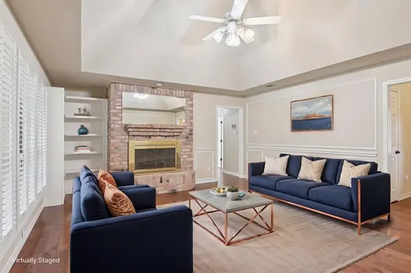 1026 Wood Hollow Lane, Burleson, TX 76028