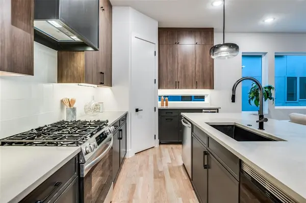 2900 Hawthorne Avenue #103, Dallas, TX 75219