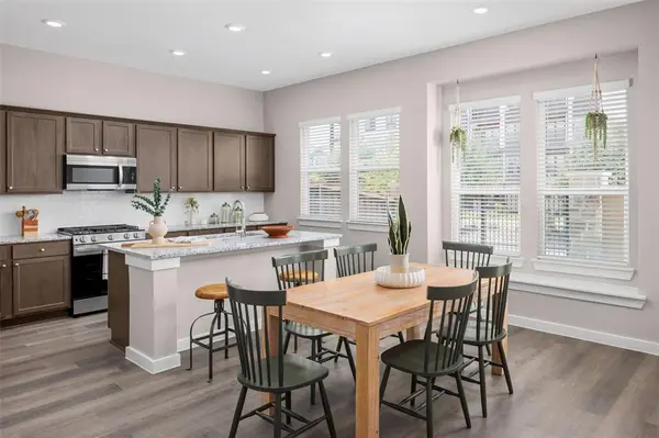 4304 Stonybrook Road, Arlington, TX 76005