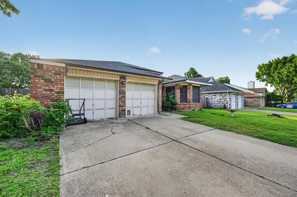 6217 Fairlane Drive, Arlington, TX 76001