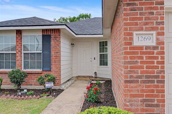 1269 Wysteria Lane, Burleson, TX 76028