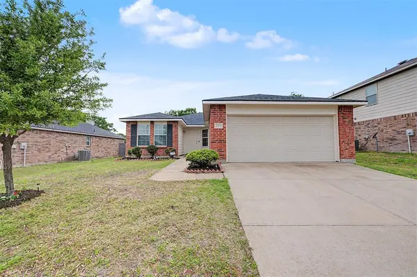 1269 Wysteria Lane, Burleson, TX 76028