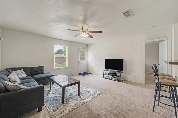 1269 Wysteria Lane, Burleson, TX 76028