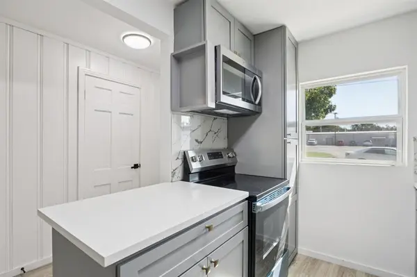 303 N Delphine Street, Terrell, TX 75160