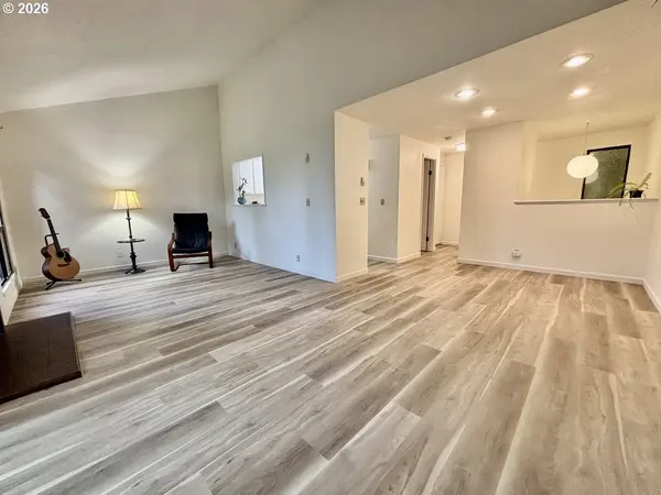 213 TRAILSIDE LOOP, Eugene, OR 97405