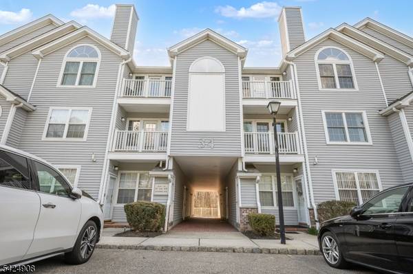 99 Genoble Rd, Montville Twp., NJ 07045