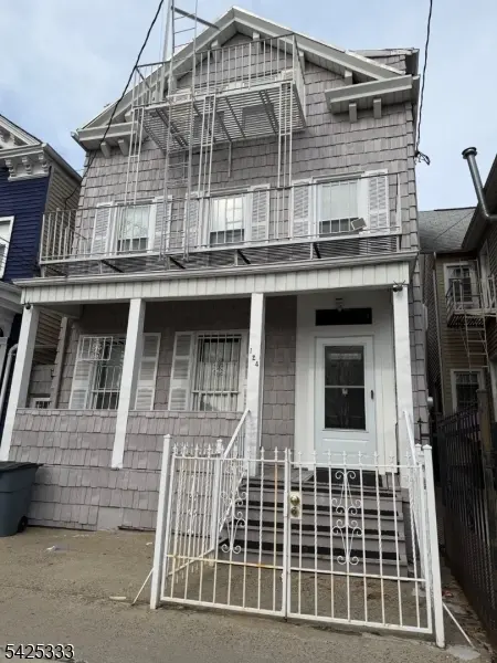 124 Stone St #3, Newark City, NJ 07104