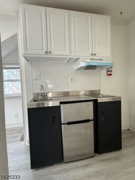 124 Stone St #3, Newark City, NJ 07104