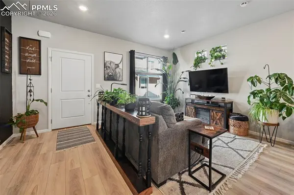 9240 Lytle GRV, Colorado Springs, CO 80927