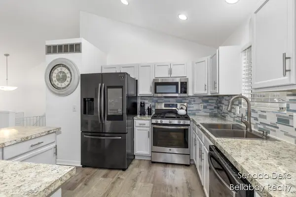 7121 Shady Knoll DR SE, Gaines Twp, MI 49316