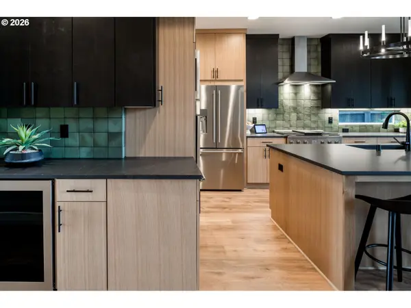 1910 NE 195th CT, Vancouver, WA 98684