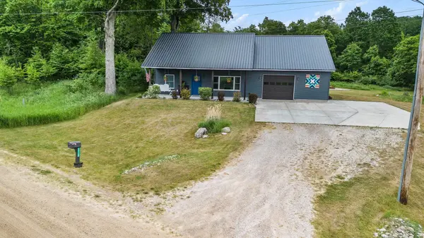 23736 110th AVE, Highland Twp, MI 49688