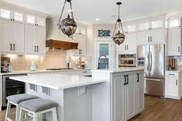 295 Coopers HL SW, Airdrie, AB T4B 0R9